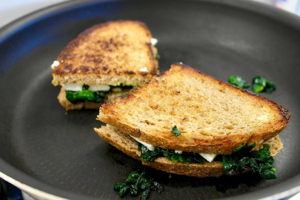 Grilled-Spinach-and-Feta-Sandwich-1