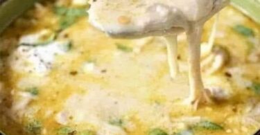 Hühnerglück vom Löffel: Cremige Suppe, die glücklich macht!