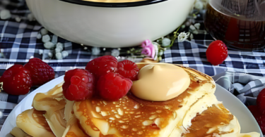 4-Minuten-Wunder: Fluffige Quark-Pfannkuchen mit Pudding-Überraschung