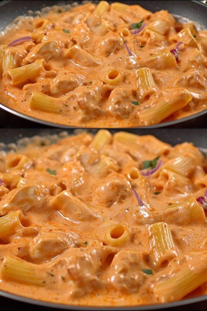 Chili-Parmesan-Pasta mit cremiger Tomaten-Sahne-Soße
